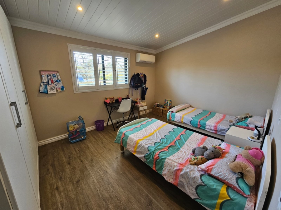 5 Bedroom Property for Sale in Riversdale Western Cape